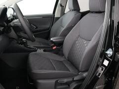 Toyota-Yaris-10