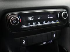 Toyota-Yaris-26